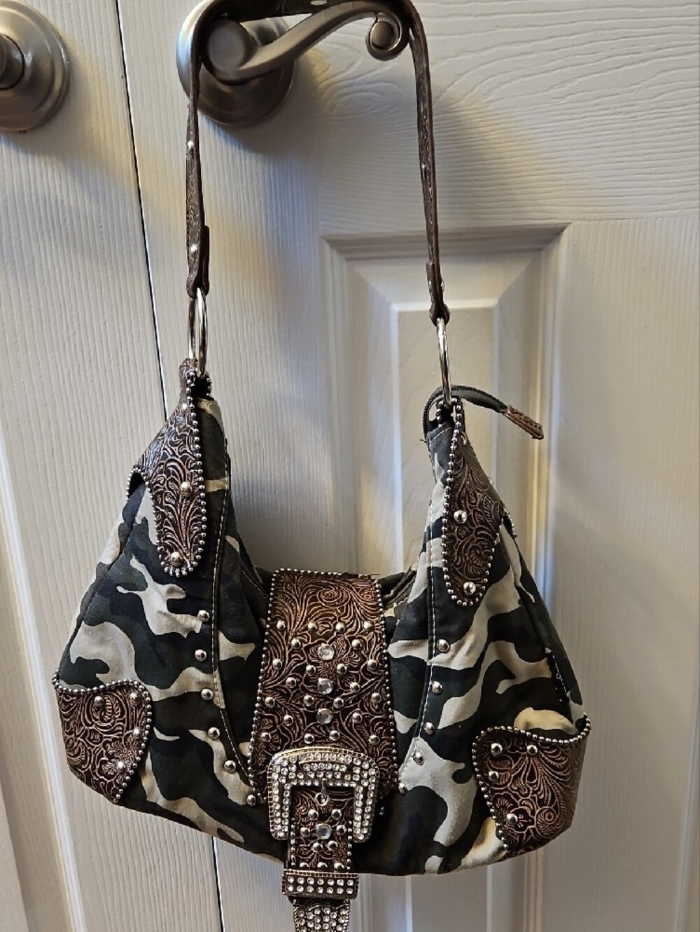 KATYDID Embellished Camo Hobo Shoulder Bag in Green - Picture 2 of 6